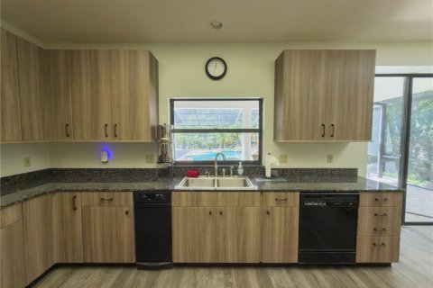 Villa ou maison à vendre à Tampa, Floride: 5 chambres, 445.75 m2 № 2304769 - photo 30