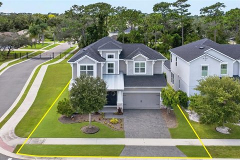 House in Port Orange, Florida 5 bedrooms, 294.87 sq.m. № 2355727