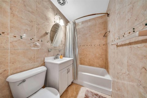 Купить виллу или дом в Мирамар, Флорида 4 спальни, 129.13м2, № 1957264 - фото 12