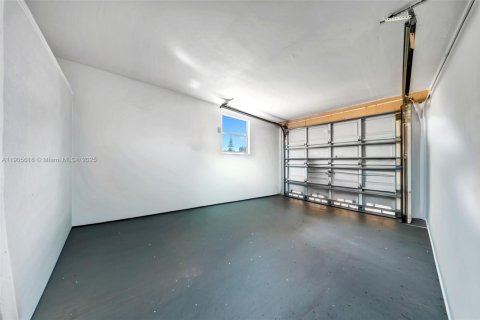 Купить виллу или дом в Мирамар, Флорида 4 спальни, 129.13м2, № 1957264 - фото 9