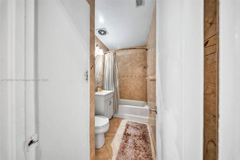 Купить виллу или дом в Мирамар, Флорида 4 спальни, 129.13м2, № 1957264 - фото 11