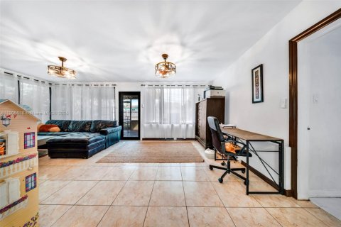 Купить виллу или дом в Мирамар, Флорида 4 спальни, 129.13м2, № 1957264 - фото 19