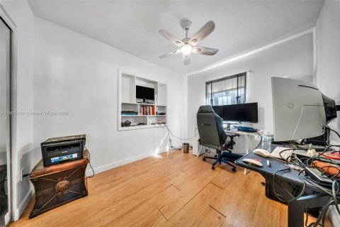 Купить виллу или дом в Мирамар, Флорида 4 спальни, 129.13м2, № 1957264 - фото 17