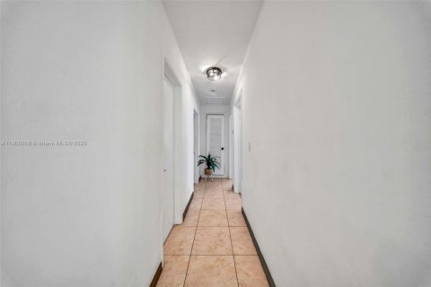 Купить виллу или дом в Мирамар, Флорида 4 спальни, 129.13м2, № 1957264 - фото 10