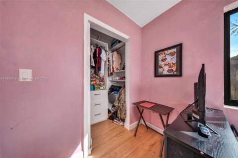 Купить виллу или дом в Мирамар, Флорида 4 спальни, 129.13м2, № 1957264 - фото 16