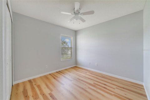 Casa en venta en Kissimmee, Florida, 5 dormitorios, 267.28 m2 № 1812821 - foto 20
