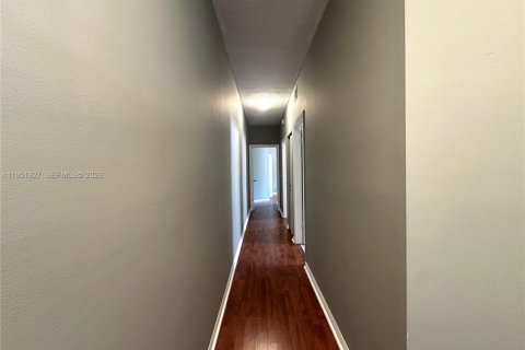 Adosado en alquiler en Weston, Florida, 4 dormitorios, 160.54 m2 № 2008008 - foto 21