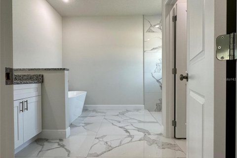 Villa ou maison à louer à Poinciana, Floride: 4 chambres, 163.32 m2 № 2155774 - photo 26