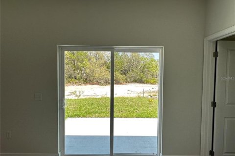 Villa ou maison à louer à Poinciana, Floride: 4 chambres, 163.32 m2 № 2155774 - photo 9