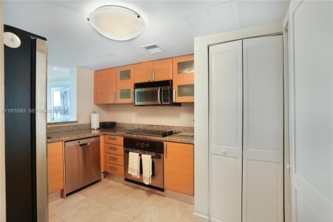 Copropriété à vendre à Miami, Floride: 2 chambres, 127 m2 № 2184689 - photo 12