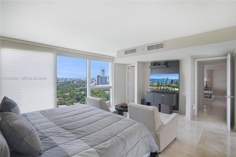 Copropriété à vendre à Miami, Floride: 2 chambres, 127 m2 № 2184689 - photo 19