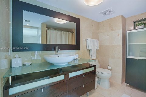 Copropriété à vendre à Miami, Floride: 2 chambres, 127 m2 № 2184689 - photo 21