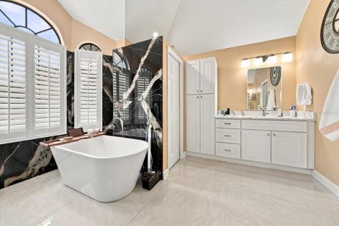 Villa ou maison à vendre à New Port Richey, Floride: 4 chambres, 234.95 m2 № 2430493 - photo 30