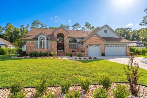 Villa ou maison à vendre à New Port Richey, Floride: 4 chambres, 234.95 m2 № 2430493 - photo 2