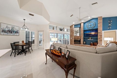 Villa ou maison à vendre à New Port Richey, Floride: 4 chambres, 234.95 m2 № 2430493 - photo 21
