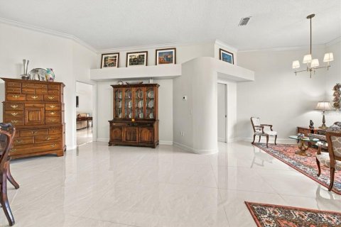 Villa ou maison à vendre à New Port Richey, Floride: 4 chambres, 234.95 m2 № 2430493 - photo 13