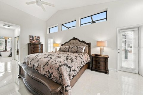 Villa ou maison à vendre à New Port Richey, Floride: 4 chambres, 234.95 m2 № 2430493 - photo 26