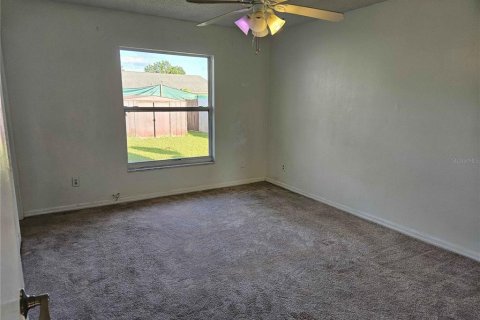 House in Orlando, Florida 3 bedrooms, 138.98 sq.m. № 2393993 - photo 5