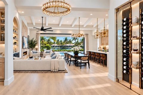 Villa ou maison à vendre à Sarasota, Floride: 4 chambres, 323.49 m2 № 2408315 - photo 8