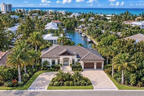 Villa ou maison à Sarasota, Floride 4 chambres, 323.49 m2 № 2408315