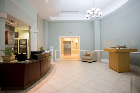 Condo in Coral Gables, Florida, 2 bedrooms № 1935335 - photo 20