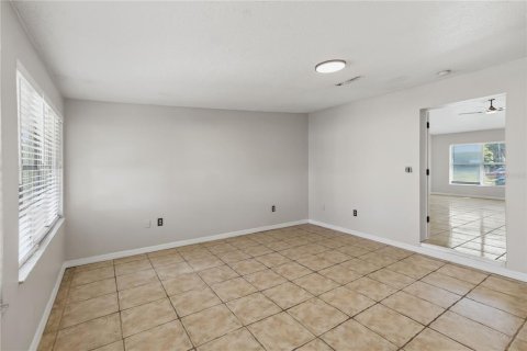 Villa ou maison à vendre à Kissimmee, Floride: 4 chambres, 208.38 m2 № 2338871 - photo 30