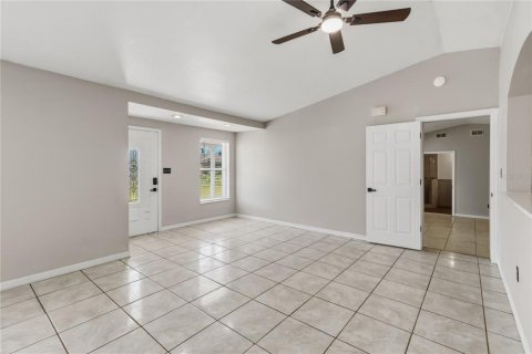 Villa ou maison à vendre à Kissimmee, Floride: 4 chambres, 208.38 m2 № 2338871 - photo 17