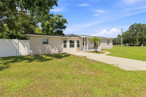 Villa ou maison à vendre à Kissimmee, Floride: 4 chambres, 208.38 m2 № 2338871 - photo 10