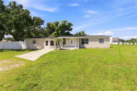 Villa ou maison à vendre à Kissimmee, Floride: 4 chambres, 208.38 m2 № 2338871 - photo 8