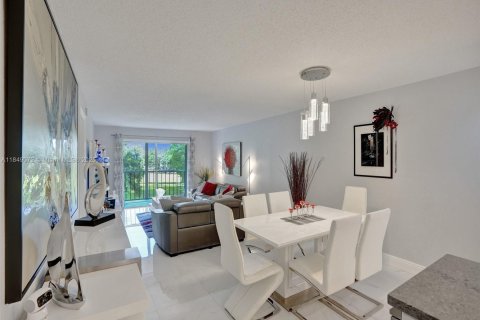 Condo in Lauderhill, Florida, 2 bedrooms  № 1850751 - photo 14