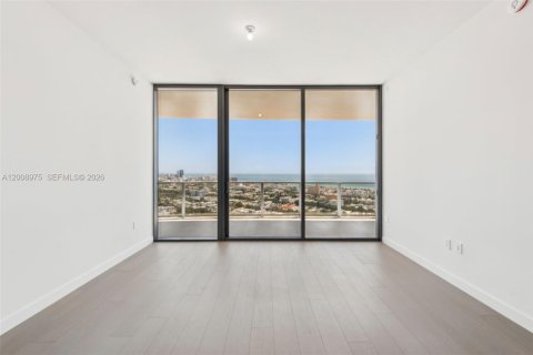 Condo in Miami Beach, Florida, 2 bedrooms  № 2074968 - photo 4