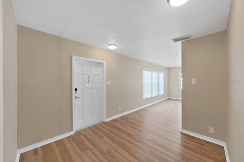 Villa ou maison à vendre à Tampa, Floride: 3 chambres, 135.45 m2 № 2323075 - photo 16