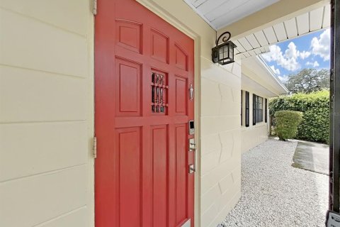 Villa ou maison à vendre à Tampa, Floride: 3 chambres, 135.45 m2 № 2323075 - photo 13