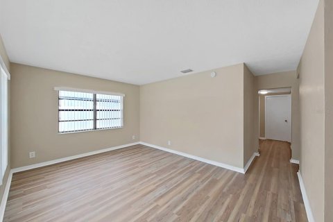 Villa ou maison à vendre à Tampa, Floride: 3 chambres, 135.45 m2 № 2323075 - photo 19
