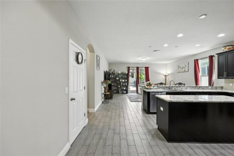 Casa en venta en Orlando, Florida, 5 dormitorios, 305.37 m2 № 1907658 - foto 15
