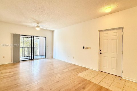 Condominio en alquiler en Palm Beach Gardens, Florida, 1 dormitorio, 76.09 m2 № 2041295 - foto 8