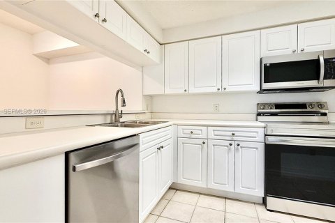 Condominio en alquiler en Palm Beach Gardens, Florida, 1 dormitorio, 76.09 m2 № 2041295 - foto 10
