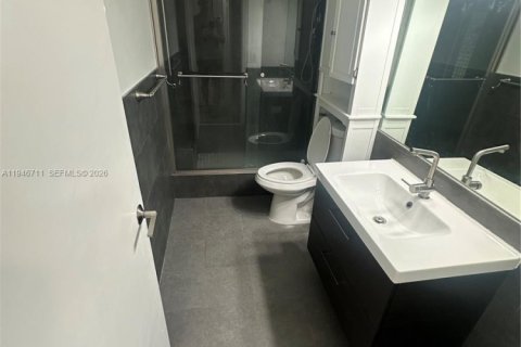 Copropriété à vendre à Miami Lakes, Floride: 2 chambres, 75.81 m2 № 2088971 - photo 6