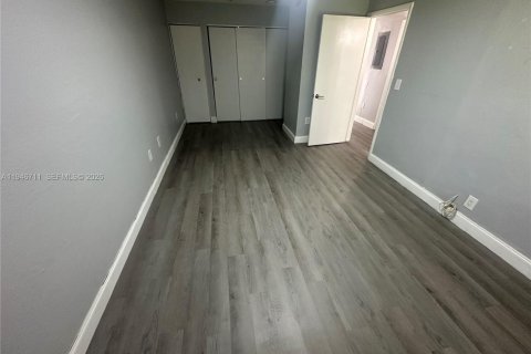 Copropriété à vendre à Miami Lakes, Floride: 2 chambres, 75.81 m2 № 2088971 - photo 8