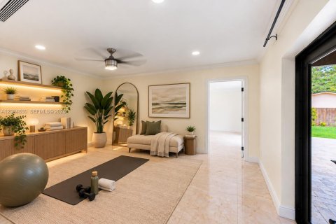 House in Pinecrest, Florida 4 bedrooms, 202.06 sq.m. № 2385027 - photo 26