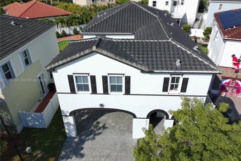 Купить виллу или дом в Майами, Флорида 5 спален, 310.67м2, № 1987215 - фото 2