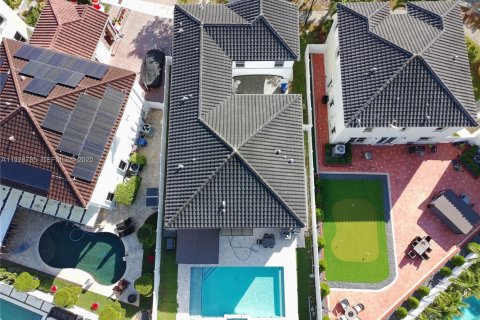 Купить виллу или дом в Майами, Флорида 5 спален, 310.67м2, № 1987215 - фото 6