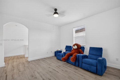 Casa en venta en Miami, Florida, 5 dormitorios, 310.67 m2 № 1987215 - foto 26