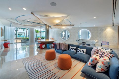 Condo in Sunny Isles Beach, Florida, 2 bedrooms № 1967630 - photo 10