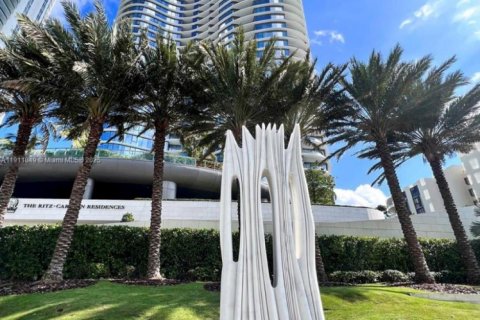 Condo in Sunny Isles Beach, Florida, 2 bedrooms № 1967630 - photo 6