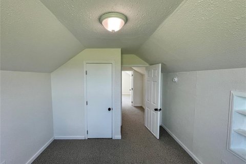 Villa ou maison à louer à Bronson, Floride: 3 chambres, 116.5 m2 № 1879082 - photo 12