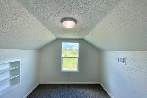 Villa ou maison à louer à Bronson, Floride: 3 chambres, 116.5 m2 № 1879082 - photo 11