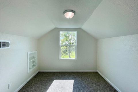 Villa ou maison à louer à Bronson, Floride: 3 chambres, 116.5 m2 № 1879082 - photo 13