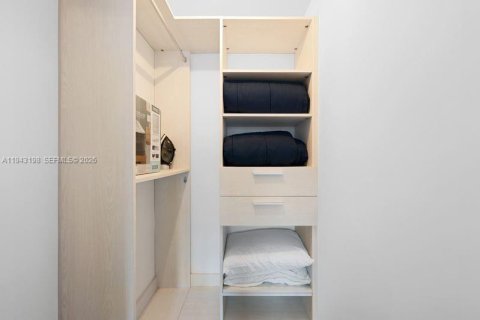 Condominio en venta en Miami, Florida, 2 dormitorios, 109.16 m2 № 1999518 - foto 18