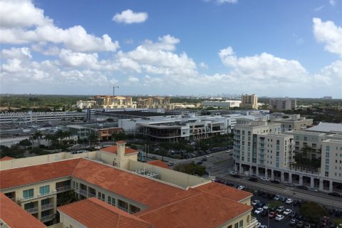 Condo in Miami, Florida, 2 bedrooms  № 2011842 - photo 12